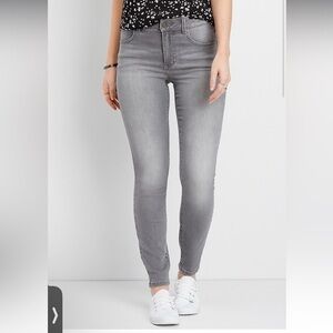 Everflex Super Skinny High Rise Stretch Jeans in Grey - Maurice’s Size 2 Regular